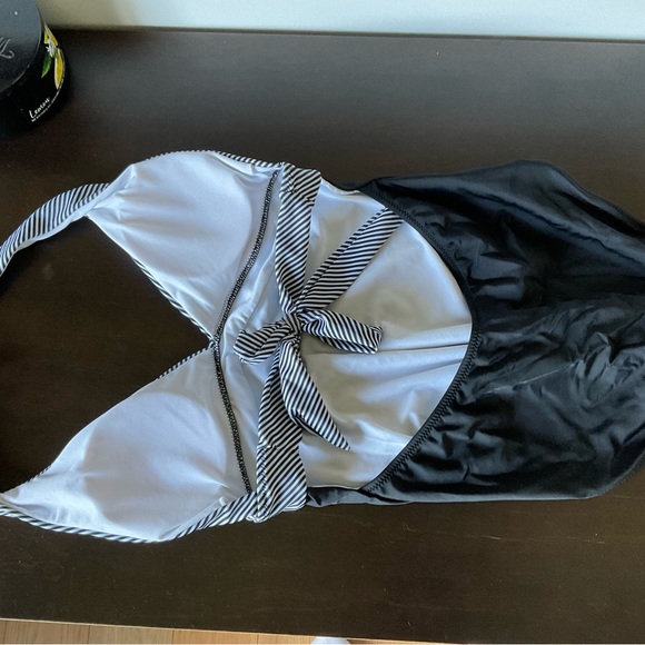 Beachsissi one piece swimsuit (brand new) - Picture 2 of 4